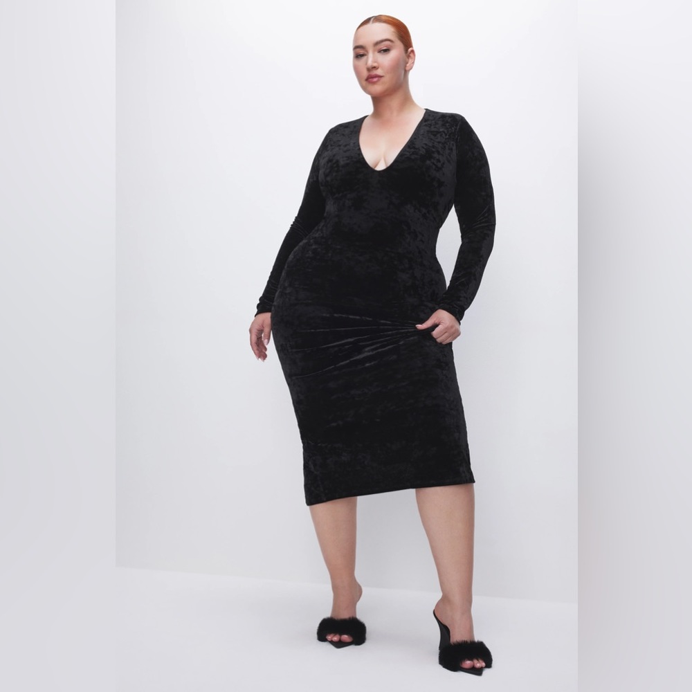 *NWT* Good American VELVET DEEP V MIDI DRESS
